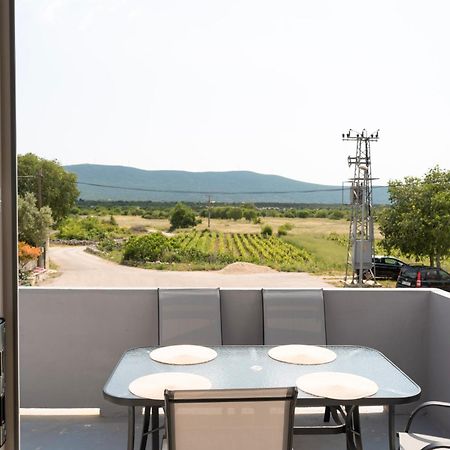 Pave&Ema Apartman Konjevrate Exterior photo
