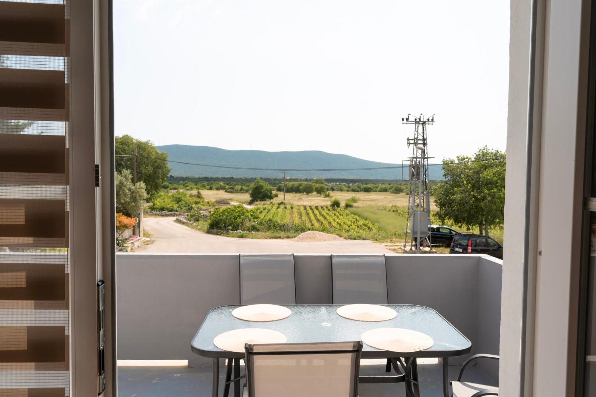 Pave&Ema Apartman Konjevrate Exterior photo